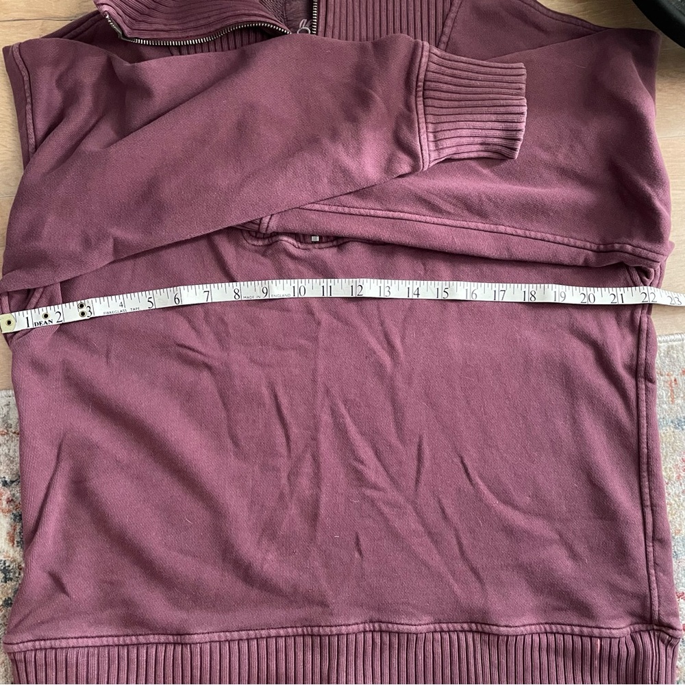 Aerie Women's Burgundy Ribbed Sweatshirt - Picture 9 of 10
